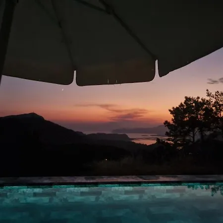 ホームステイ Iztuzu Sunset Gokbel